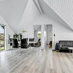 Stunning In Juelsminde With Wifi Tatil Evi *