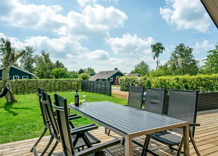 Stunning In Juelsminde With Wifi Sonderby (Midtjylland)