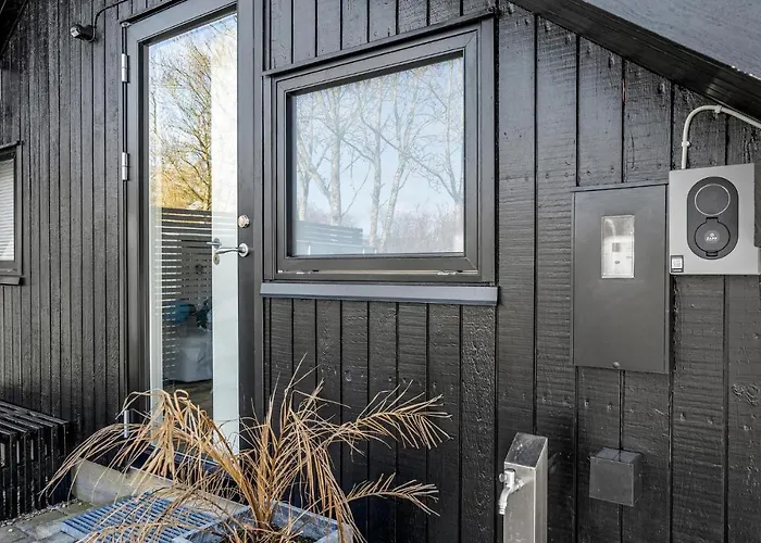 Stunning In Juelsminde With Wifi Sonderby (Midtjylland)